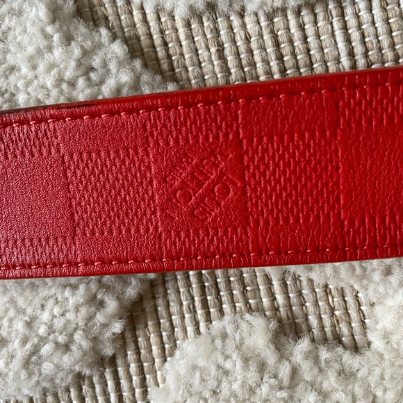 Red Louis Vuitton Leather Belt. 118 cm. - Picture 7 of 7